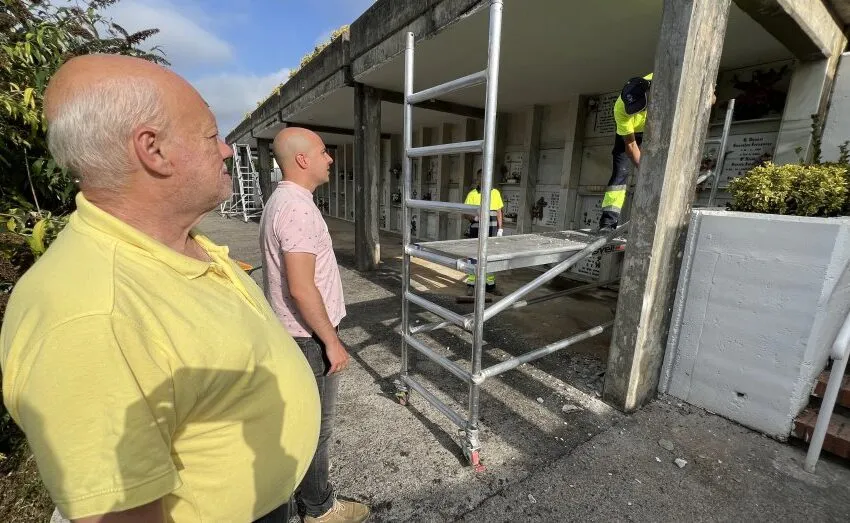 Noticias de Cantabria | El Cántabro | EL AYUNTAMIENTO DE ASTILLERO REALIZA OBRAS DE REPARACIÓN EN EL CEMENTERIO MUNICIPAL