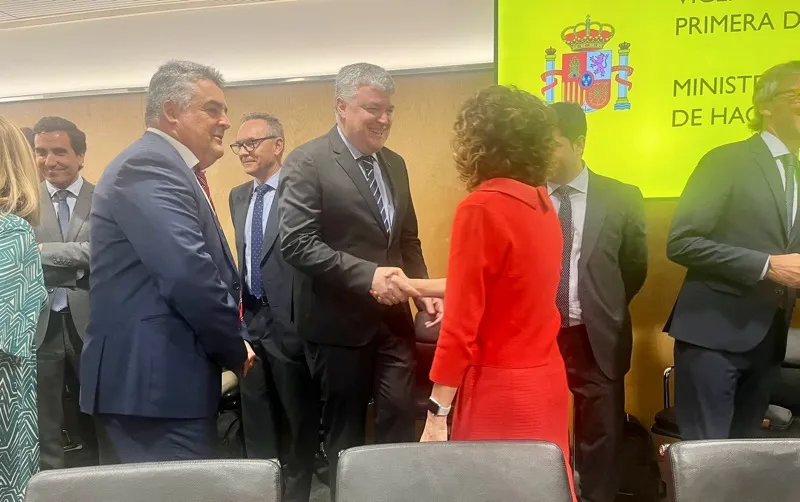  El consejero de Hacienda expresa el «rechazo frontal» a la financiación singular que se negocia en Cataluña «al margen» del conjunto del país