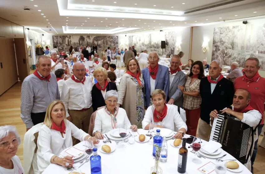  La consejera de Presidencia asiste a los actos de la festividad de San Fermín organizados por el Hogar Navarro