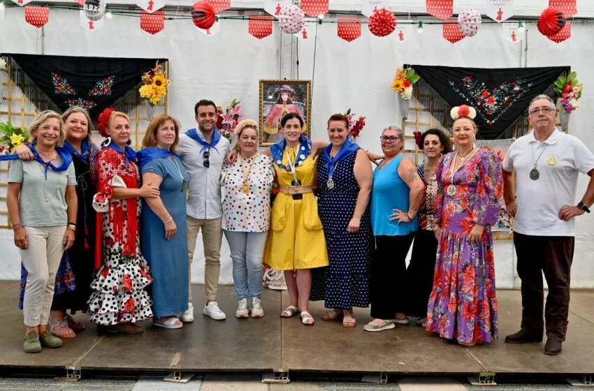 Noticias de Cantabria | El Cántabro | La alcaldesa asiste a la apertura de las casetas taurinas y regionales de la Plaza de México