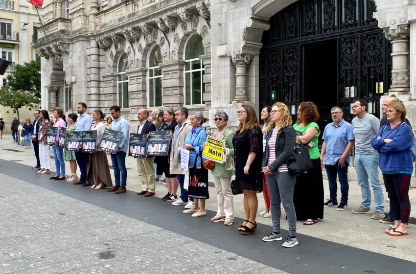 Noticias de Cantabria | El Cántabro | Santander condena los cinco asesinatos machistas del fin de semana