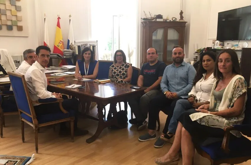  El Ayuntamiento reafirma su apoyo al sector del taxi durante la Semana Grande 2024