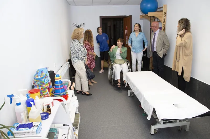 Noticias de Cantabria | El Cántabro | Pascual se compromete a estudiar las propuestas de COCEMFE Cantabria en materia de servicios sanitarios