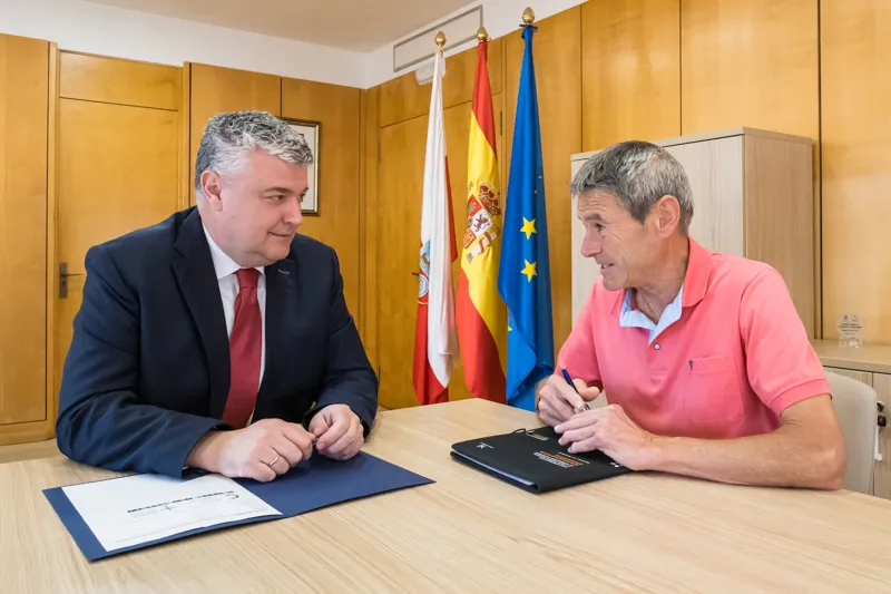  El Gobierno protegerá y difundirá parte del legado gráfico de Manuel de Cos custodiado en Herrerías