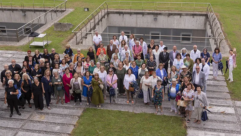  César Pascual participa en el acto homenaje a los 116 profesionales del Hospital Valdecilla jubilados en 2023