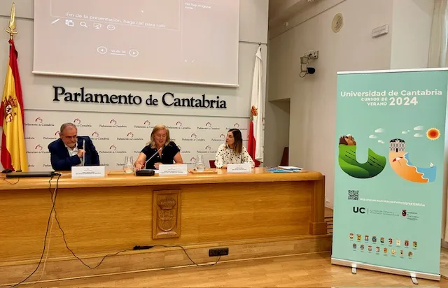 Noticias de Cantabria | El Cántabro | CONCLUYE EL SEMINARIO QUE RECUPERA LOS CURSOS DE VERANO EN EL PARLAMENTO