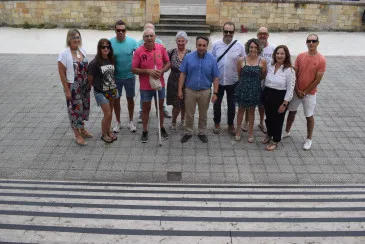  El Ayuntamiento de Piélagos se suma a la campaña “Escalón a la vista” de la Asociación EsRetina Cantabria