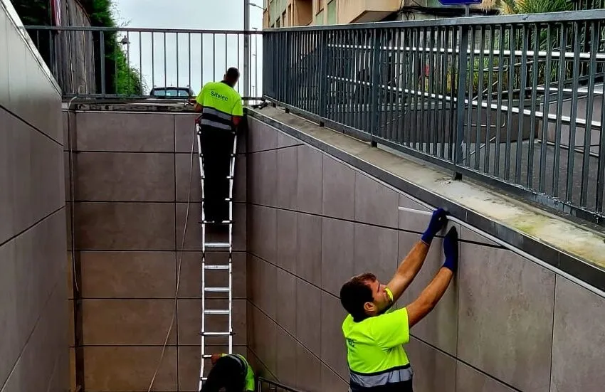  Camargo renueva la iluminación led en los pasos peatonales subterráneos del centro urbano