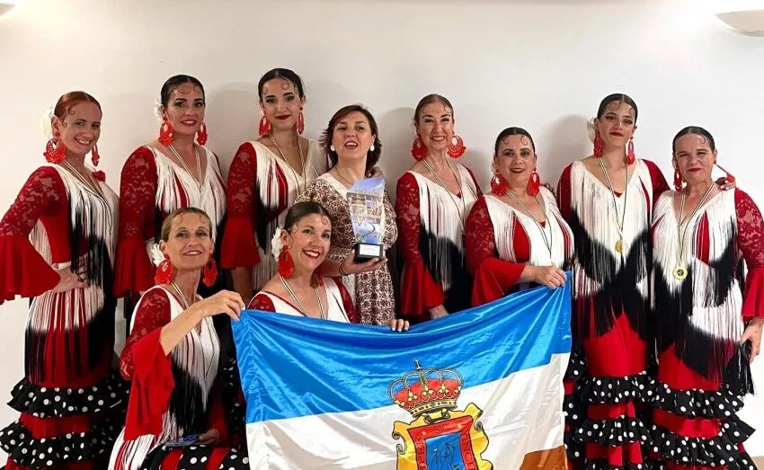 Noticias de Cantabria | El Cántabro | ACTUACIÓN DE LA ESCUELA DE BAILE COVADONGA VIADERO, DENTRO DE LA PROGRAMACIÓN DEL VERANO CULTURAL DE ASTILLERO