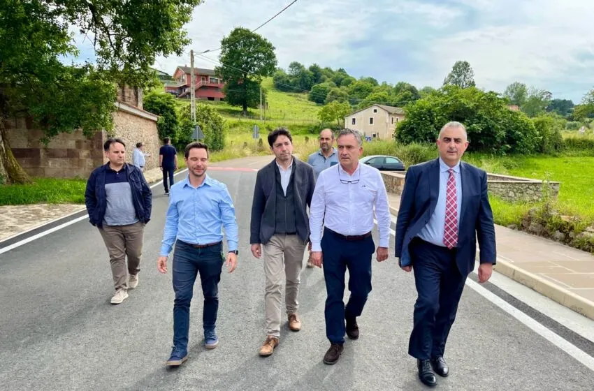  Fomento invertirá casi 334.000 euros en la construcción de un vial para mejorar la salida de vehículos desde el centro de Liérganes