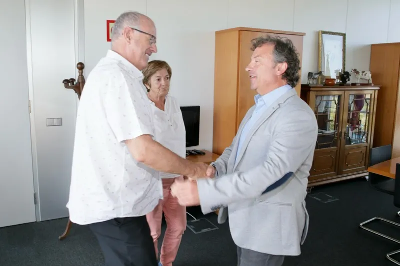 Noticias de Cantabria | El Cántabro | Desarrollo Rural y ayuntamiento de Arredondo analizan la situación de las pistas del municipio