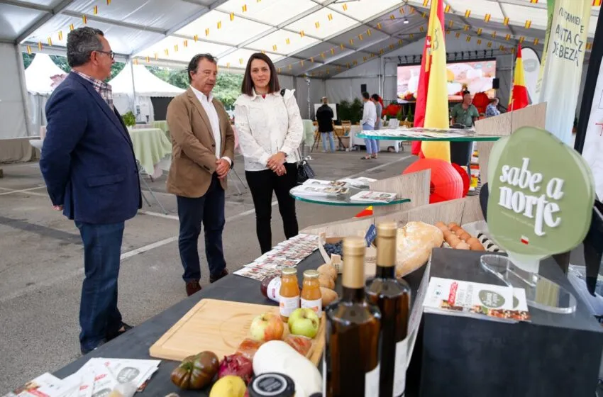  Pablo Palencia destaca la calidad del producto cántabro y reitera el apoyo del Gobierno al sector agroalimentario