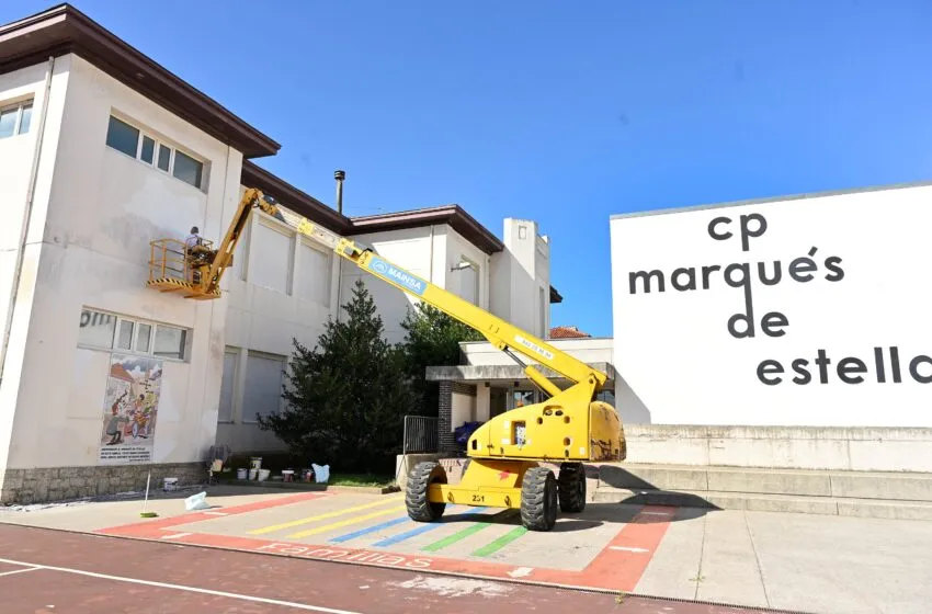 Noticias de Cantabria | El Cántabro | La alcaldesa visita las obras del polideportivo del Marqués de Estella, operativo en enero