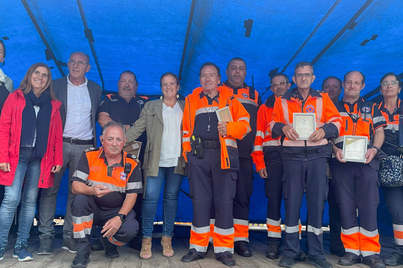 Noticias de Cantabria | El Cántabro | Isabel Urrutia agradece a los voluntarios de Protección Civil su labor "altruista y desinteresada"