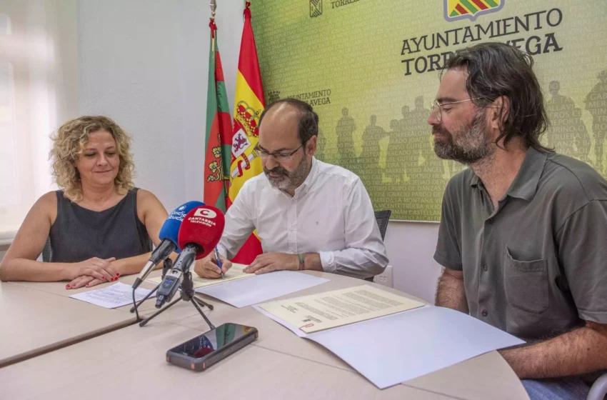 Noticias de Cantabria | El Cántabro | Firmado el convenio con la Asociación Portugal por la realización del Torrelavega Soundcity