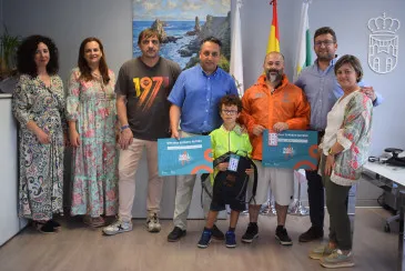 Noticias de Cantabria | El Cántabro | Óscar y Aritz, primeros ruteros de honor del municipio tras completar las 12 rutas del desafío #PASaXPiélagos