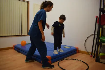 Noticias de Cantabria | El Cántabro | Abierta la inscripción en el programa “Creciendo juntos” que, por segundo año, volverá a ofrecer atención integral a los niños con discapacidad y sus familias