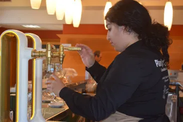 Noticias de Cantabria | El Cántabro | El alumnado de la Escuela del Talento Joven ‘El Boosstare’ pasa de la teoría a la práctica en las instalaciones de CANTUR