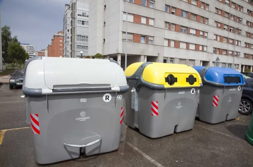  Movellán: “La renovación de los contenedores de basura de todo el municipio está a un paso de convertirse en realidad”