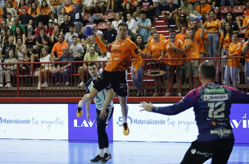 Noticias de Cantabria | El Cántabro | Segunda victoria de un Escuadrón con ángel