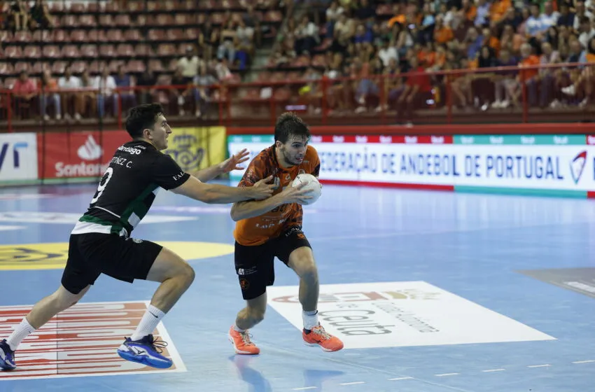 Noticias de Cantabria | El Cántabro | El Bathco BM Torrelavega vuelve al Vicente Trueba con la ilusión de una ciudad a sus espaldas