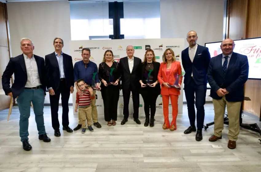 Noticias de Cantabria | El Cántabro | Arasti destaca la ejemplaridad de las trayectorias profesionales de las empresarias galardonadas en los premios Futuro Femenino Besaya 2024