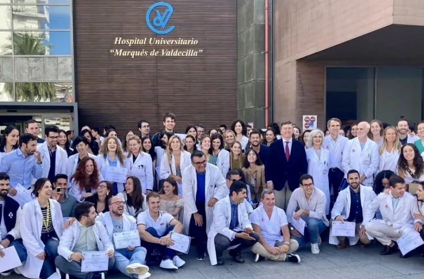 Noticias de Cantabria | El Cántabro | Valdecilla celebra el acto de despedida de los 102 residentes que finalizan su formación especializada en 2024