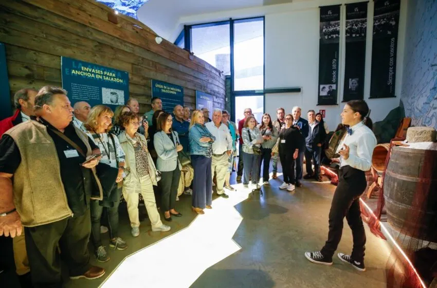 Noticias de Cantabria | El Cántabro | Cantabria despide a los miembros de las Casas regionales que han protagonizado un "fructífero" Encuentro de hermandad