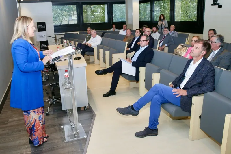 Noticias de Cantabria | El Cántabro | El Gobierno autonómico pide a la CEOE su apoyo ante necesidad y urgencia de la ley de simplificación administrativa