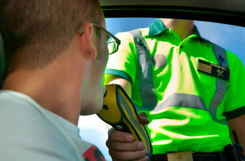 Noticias de Cantabria | El Cántabro | Más de 500 conductores diarios detectados tras haber consumido alcohol o drogas en las carreteras españolas