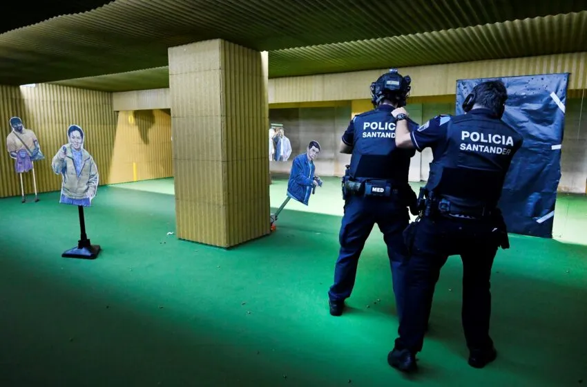 Noticias de Cantabria | El Cántabro | Igual entrega los trofeos del concurso de tiro en las instalaciones de la Policía Local