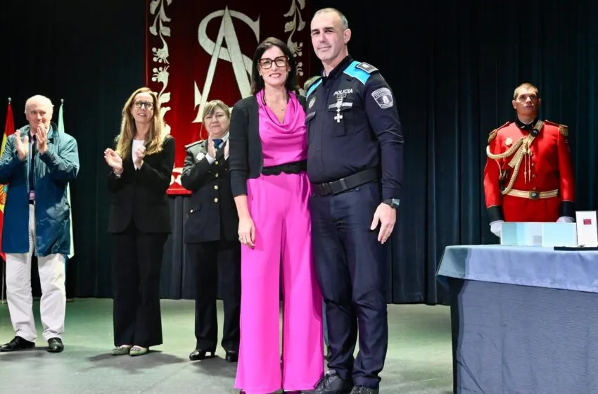 Noticias de Cantabria | El Cántabro | Igual agradece el trabajo de la Policía Local en la fiesta de su patrón San Miguel Arcángel