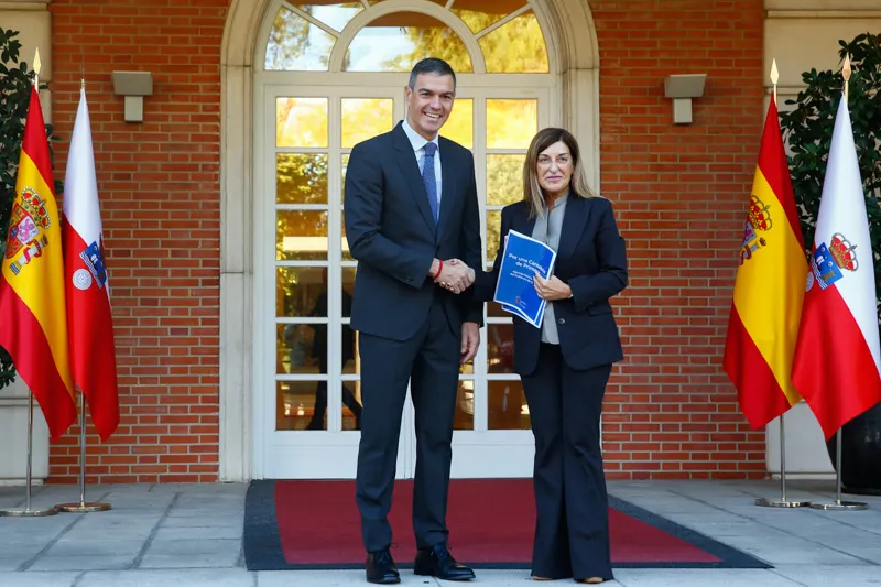 Noticias de Cantabria | El Cántabro | Buruaga sale de la reunión con Sánchez "preocupada" y sin compromisos concretos, pero ve "receptividad" con la intermodal de La Pasiega