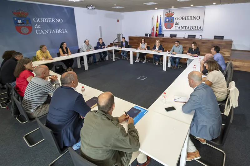 Noticias de Cantabria | El Cántabro | Susinos ofrece al sector agrario su "compromiso y acuerdo" para afrontar los retos y desafíos del colectivo desde un "diálogo constructivo y participación"