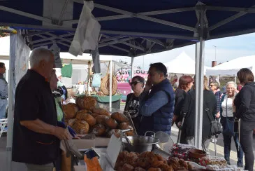 Noticias de Cantabria | El Cántabro | Productores y artesanos participan este fin de semana en un Mercado agroalimentario en Liencres