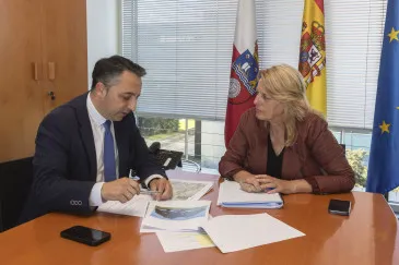 Noticias de Cantabria | El Cántabro | El Gobierno se compromete con el Ayuntamiento a estudiar la mejorara de las infraestructuras del Parque Natural de las Dunas de Liencres y Costa Quebrada