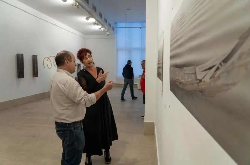 Noticias de Cantabria | El Cántabro | El Centro Cultural La Vidriera inaugura la exposición Naturak de la artista multidisciplinar navarra Belén Arévalo