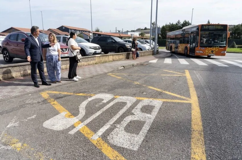  La zona de Cros contará con tres nuevas marquesinas para mejorar la comodidad de los usuarios de autobús
