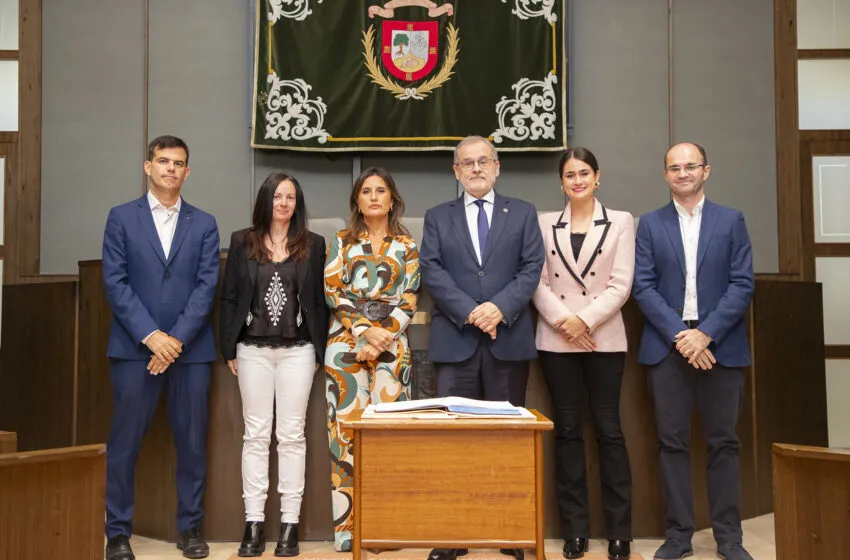  David Cantarero y Alberto Arroyo, directores de los departamentos de Economía y de Ingeniería Eléctrica y Energética