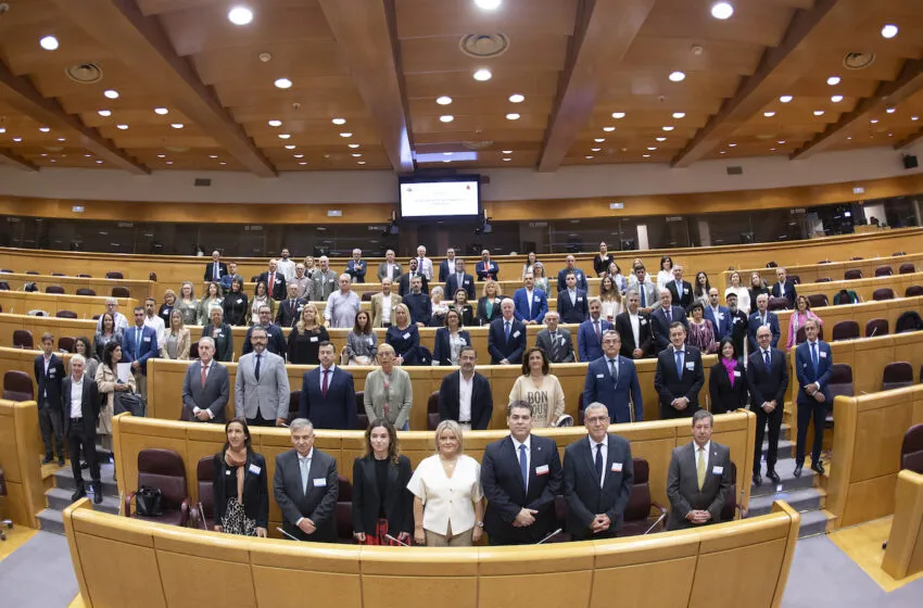  Comillas participa en la IV Jornada de Los Pueblos Más Bonitos de España en el Senado