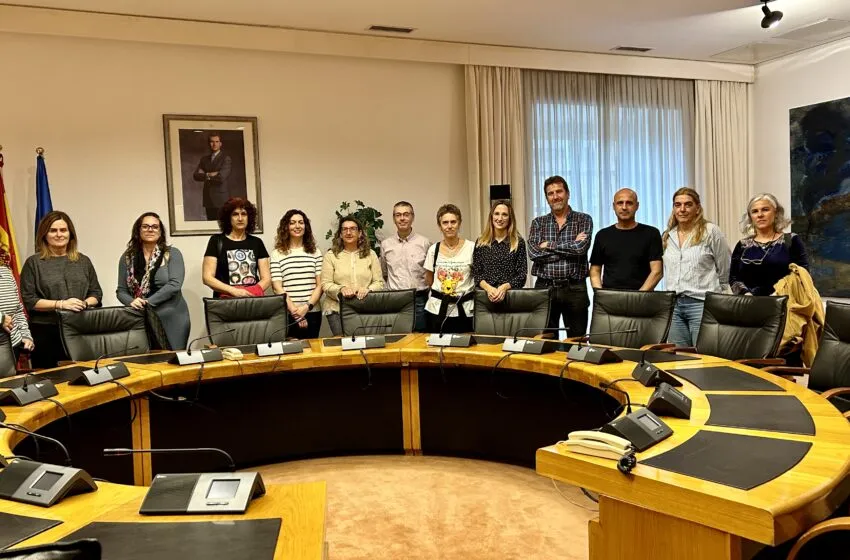 Noticias de Cantabria | El Cántabro | El Parlamento de Cantabria Acoje Curso Práctico de 'Protocolo Oficial' del ICAP