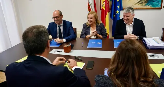 Noticias de Cantabria | El Cántabro | El Partido Popular alcanza un principio de acuerdo con el PRC para aprobar el presupuesto de Cantabria de 2025