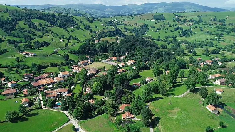 Noticias de Cantabria | El Cántabro | Turismo señaliza la ruta del hayedo de Esles y las cascadas de Gamoneo