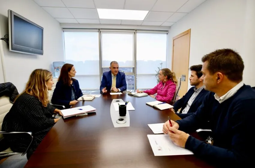 Noticias de Cantabria | El Cántabro | Fomento y el Colegio de Ingenieros de Caminos, Canales y Puertos de Cantabria buscarán espacios de colaboración centrados en formación y promoción de la profesión