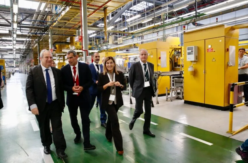 Noticias de Cantabria | El Cántabro | Buruaga destaca que la nueva área de electrónica de SEG Automotive en Treto posiciona a Cantabria como "referente de una tecnología de vanguardia"