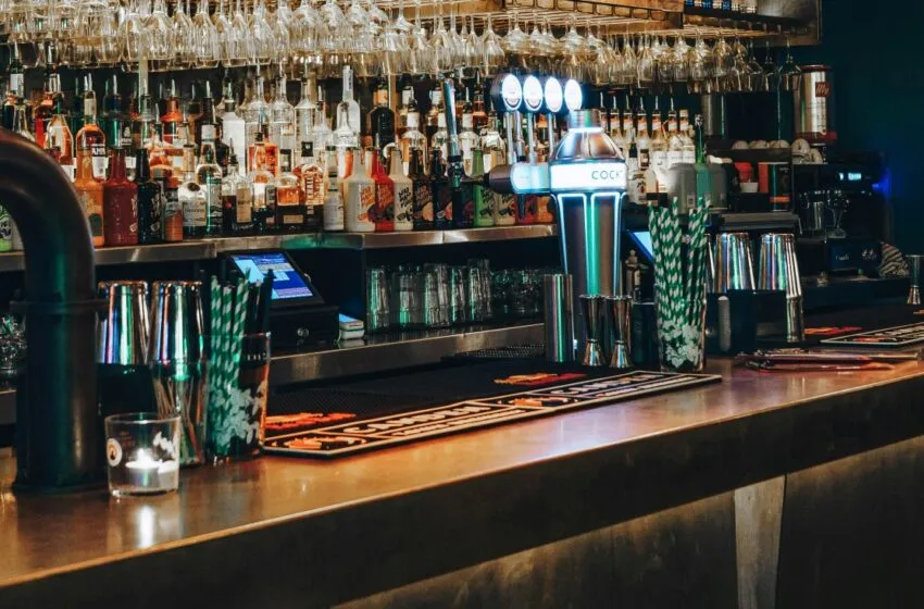  La Sala de lo Contencioso-Administrativo de Cantabria confirma una sanción de 315.000 euros a un local que servía alcohol a menores