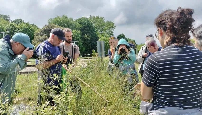  COLINDRES CELEBRA EL DÍA MUNDIAL DE LAS AVES PONIENDO EN VALOR SU FRENTE LITORAL