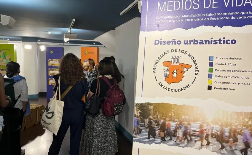 Noticias de Cantabria | El Cántabro | LA SALA BRETÓN ACOGE LA EXPOSICIÓN ITINERANTE DE CÁRITAS SOBRE CUIDADOS DEL MEDIO AMBIENTE Y ECOLOGÍA INTEGRAL