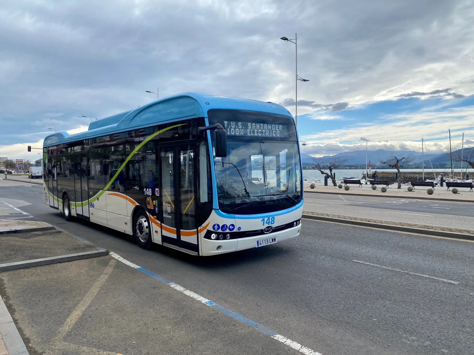 Modificaciones en las líneas de autobús de Santander por la manifestación del jueves 23 y la Carrera Popular del domingo 26