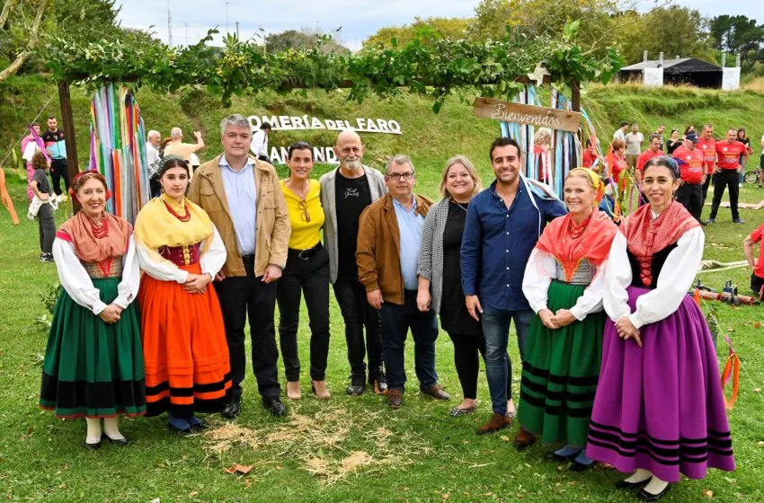 Noticias de Cantabria | El Cántabro | Igual asiste a la Romería del Faro y anima a los vecinos a participar y disfrutar de la fiesta